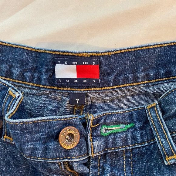 Tommy Hilfiger shorts - Picture 3 of 3